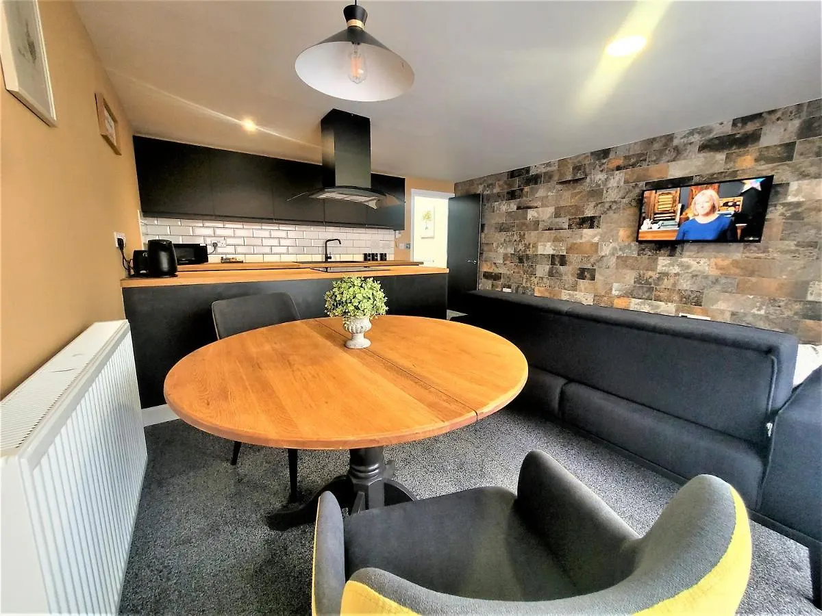 ***  New County Hotel & Serviced Apartments By Roomsbooked Gloucester Wielka Brytania
