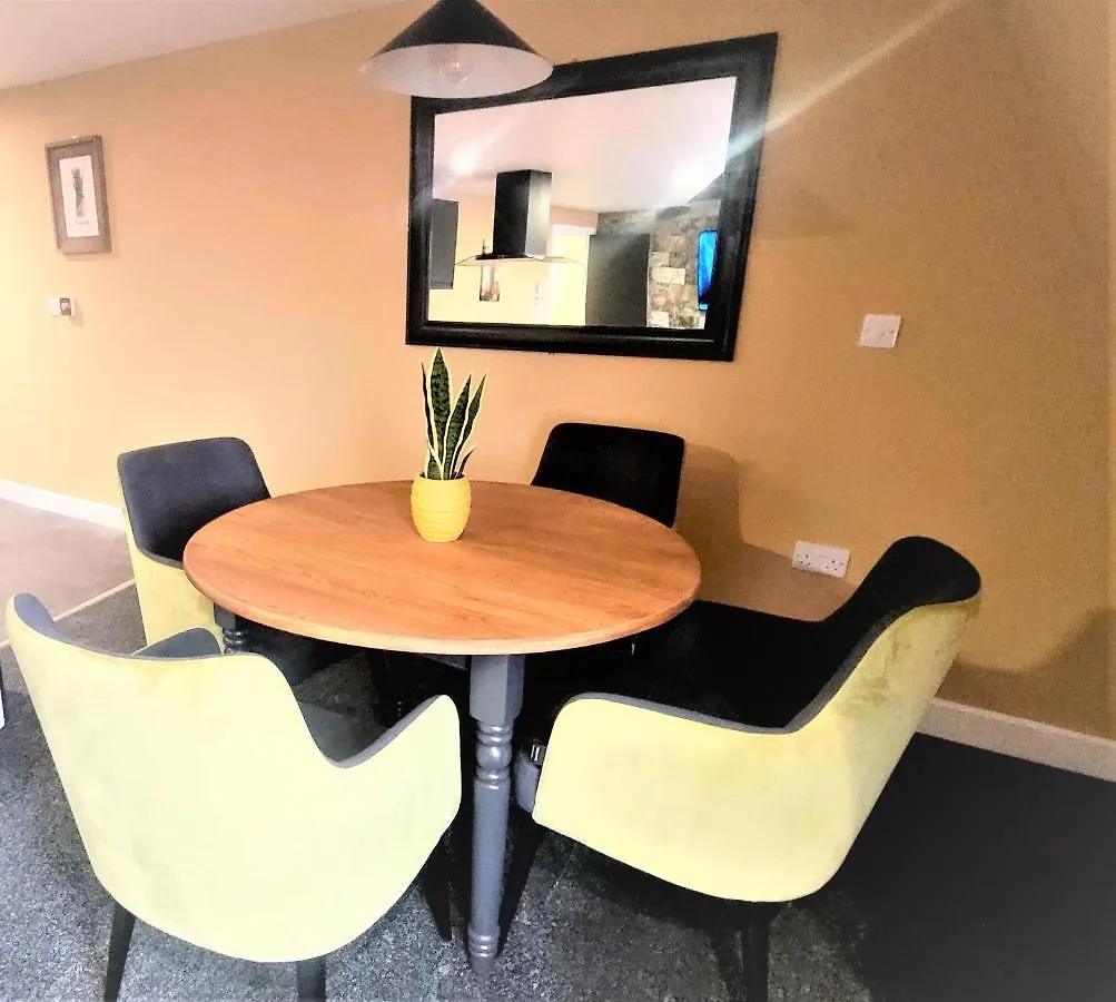 New County Hotel & Serviced Apartments By Roomsbooked Gloucester