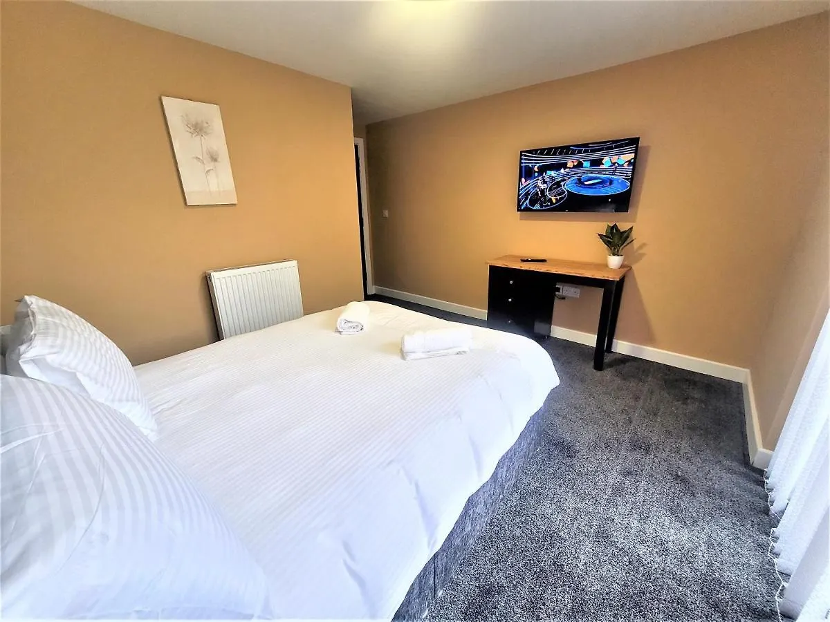 New County Hotel & Serviced Apartments By Roomsbooked Gloucester